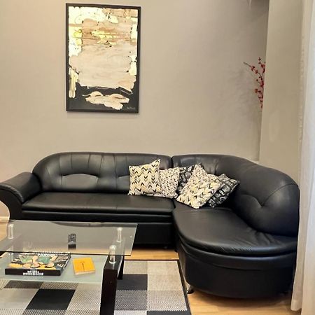 Apartment Lesya Kurbasa Lviv Eksteriør billede