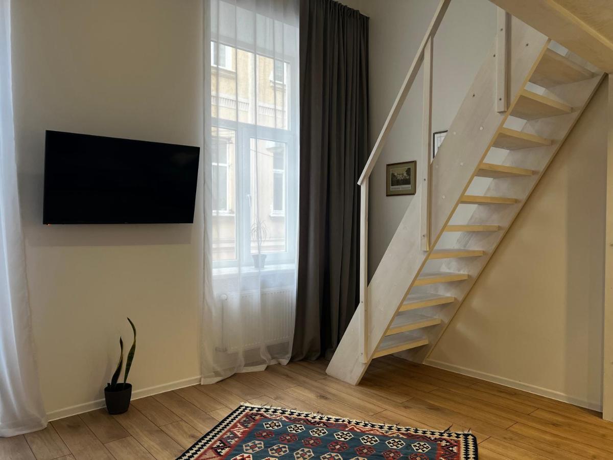 Apartment Lesya Kurbasa Lviv Eksteriør billede