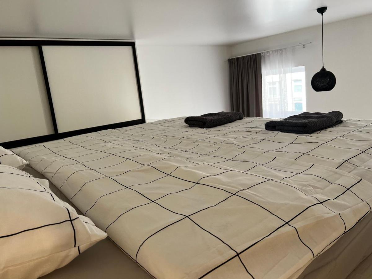 Apartment Lesya Kurbasa Lviv Eksteriør billede