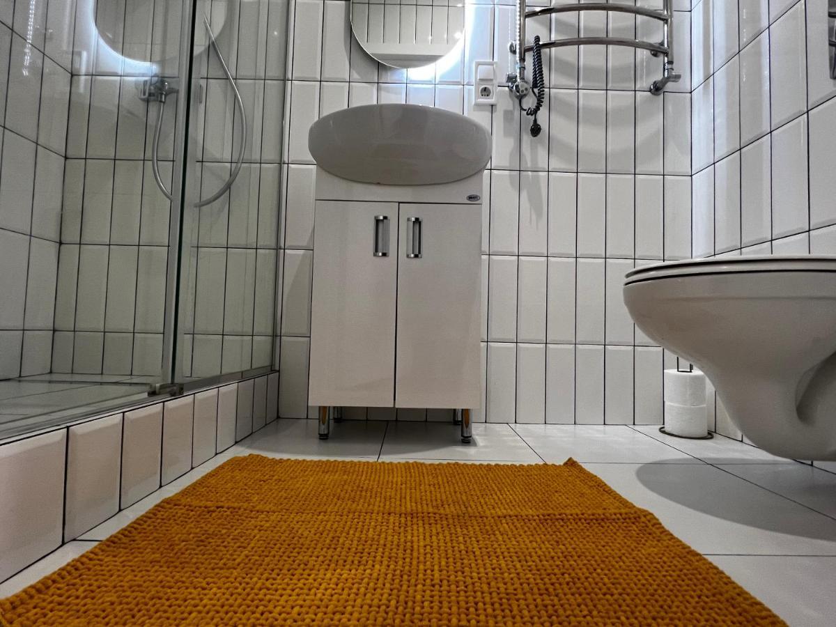 Apartment Lesya Kurbasa Lviv Eksteriør billede