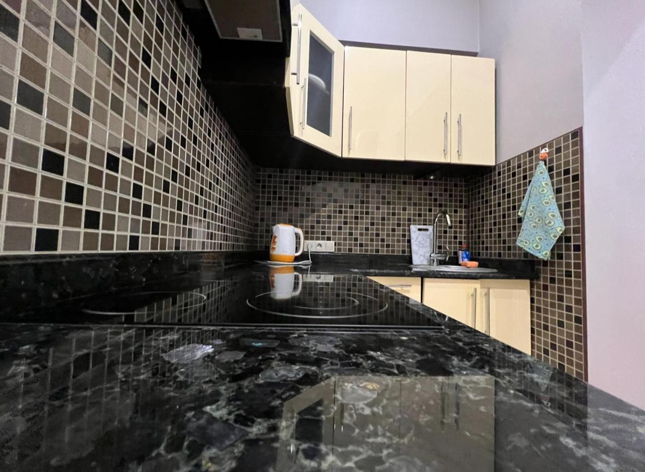 Apartment Lesya Kurbasa Lviv Eksteriør billede