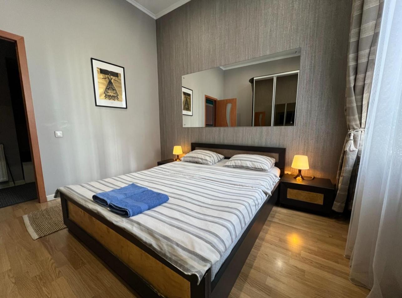 Apartment Lesya Kurbasa Lviv Eksteriør billede