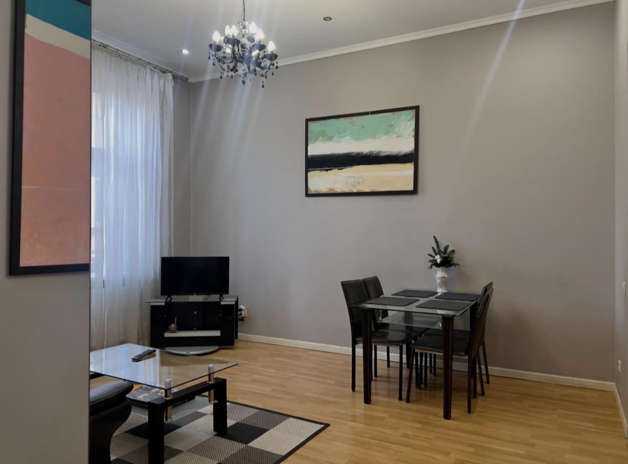 Apartment Lesya Kurbasa Lviv Eksteriør billede