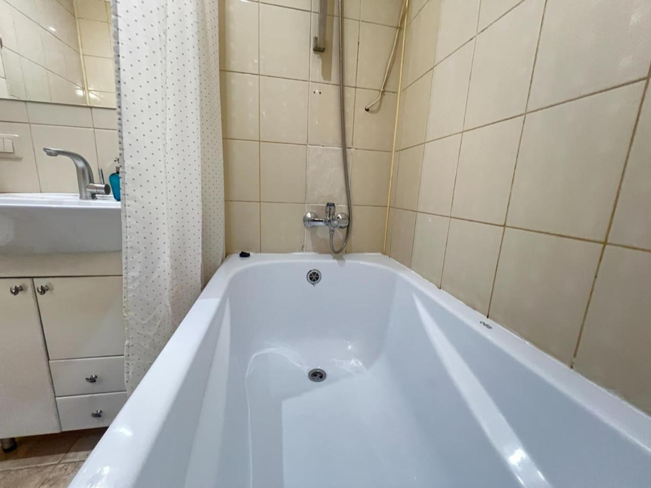 Apartment Lesya Kurbasa Lviv Eksteriør billede